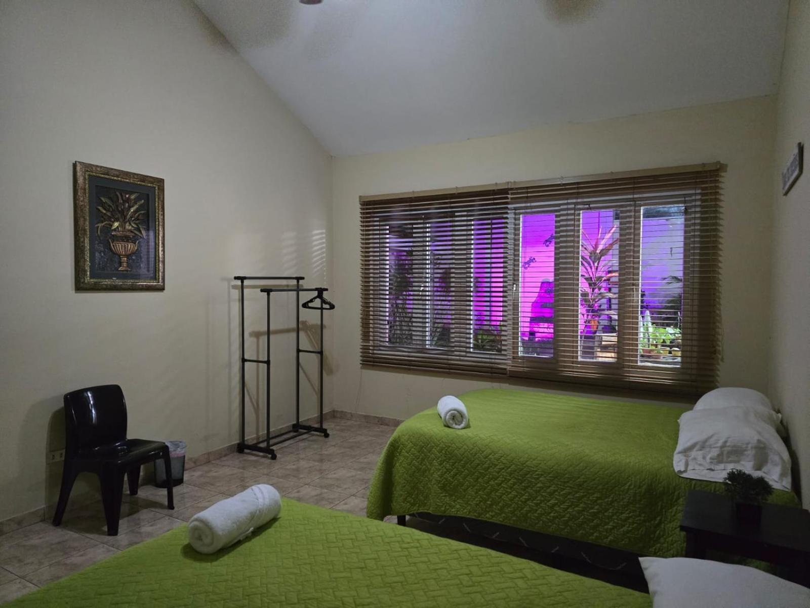 Hostal Casa Luna 圣安娜 外观 照片