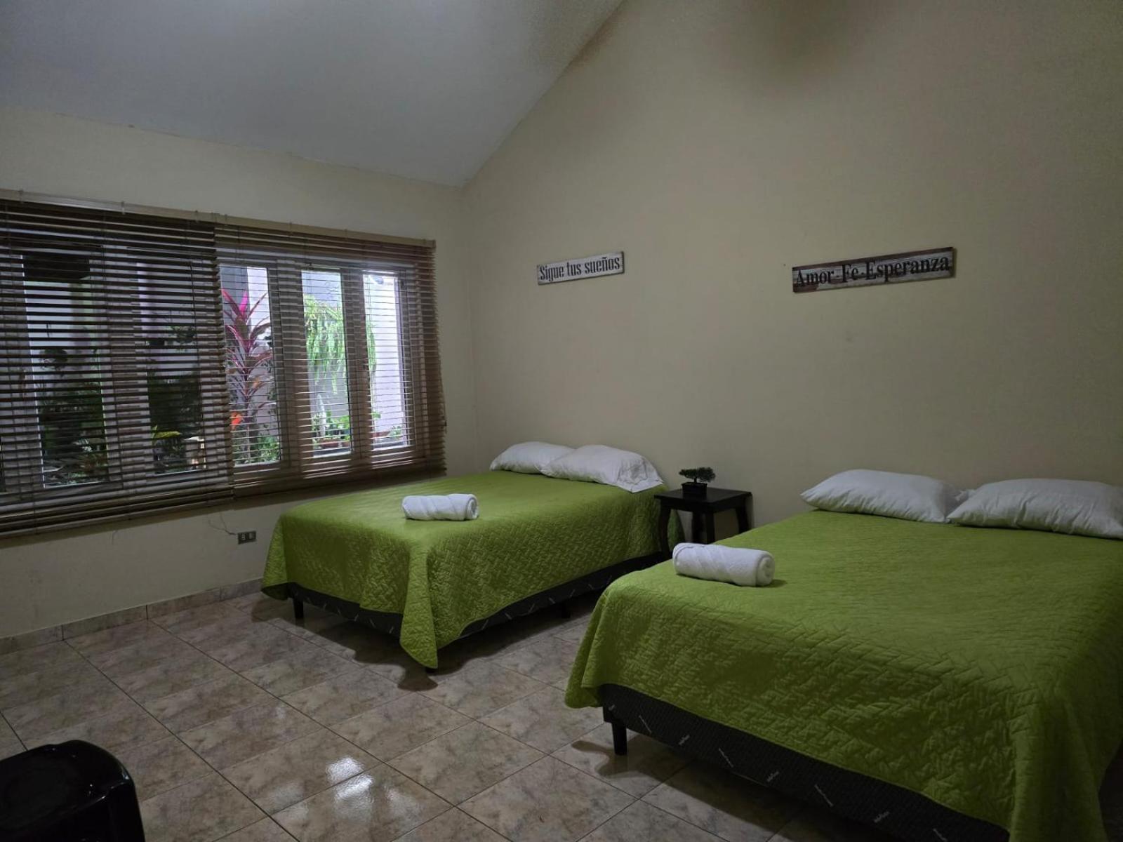 Hostal Casa Luna 圣安娜 外观 照片